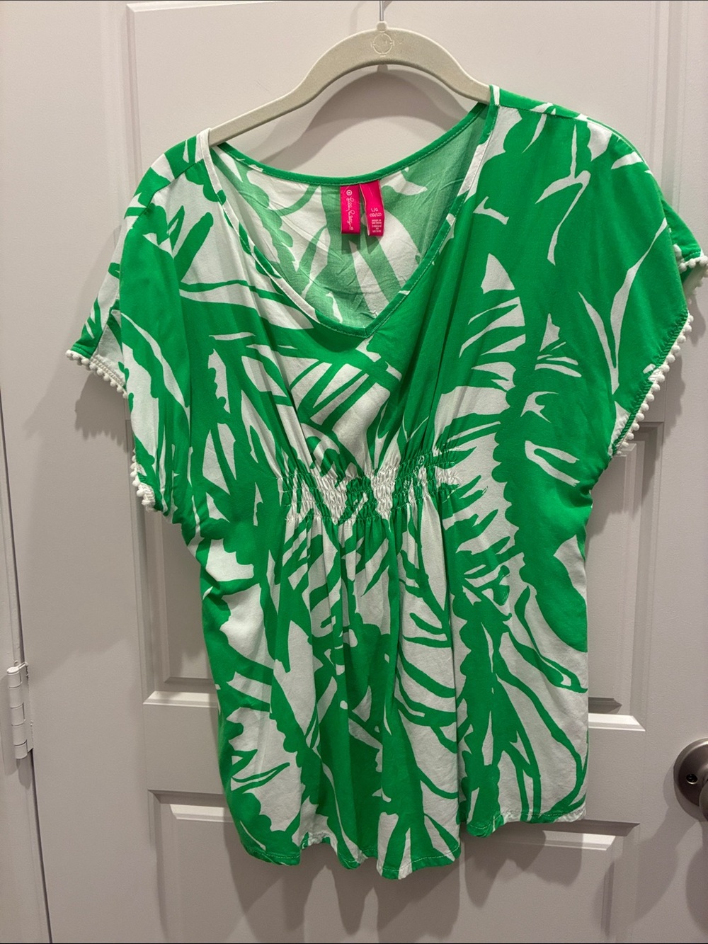 Lilly Pulitzer Green and White Palm-Print V-Neck Top